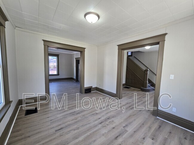 Building Photo - 71 Lafayette St