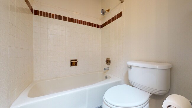 Building Photo - 4842 Excalibur Dr