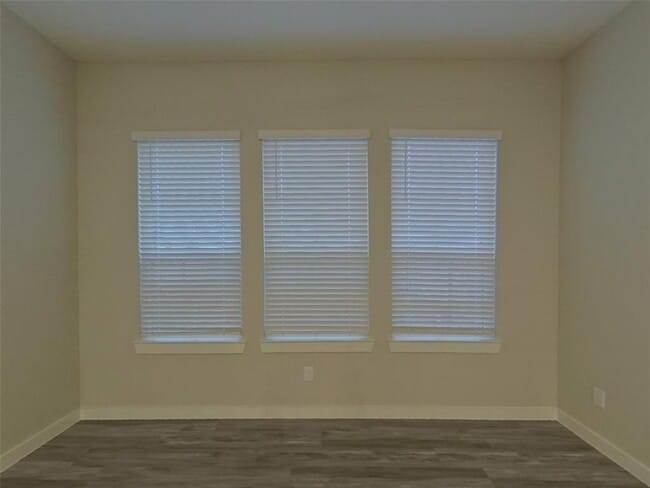Building Photo - 4928 San Fabiano Ct