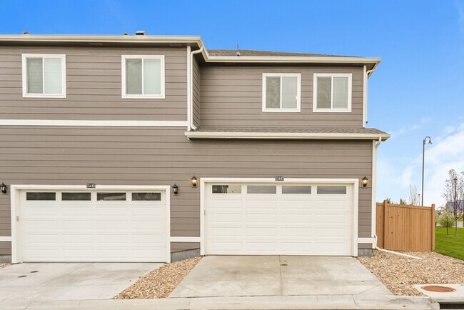 Building Photo - 13447 Oneida Ln