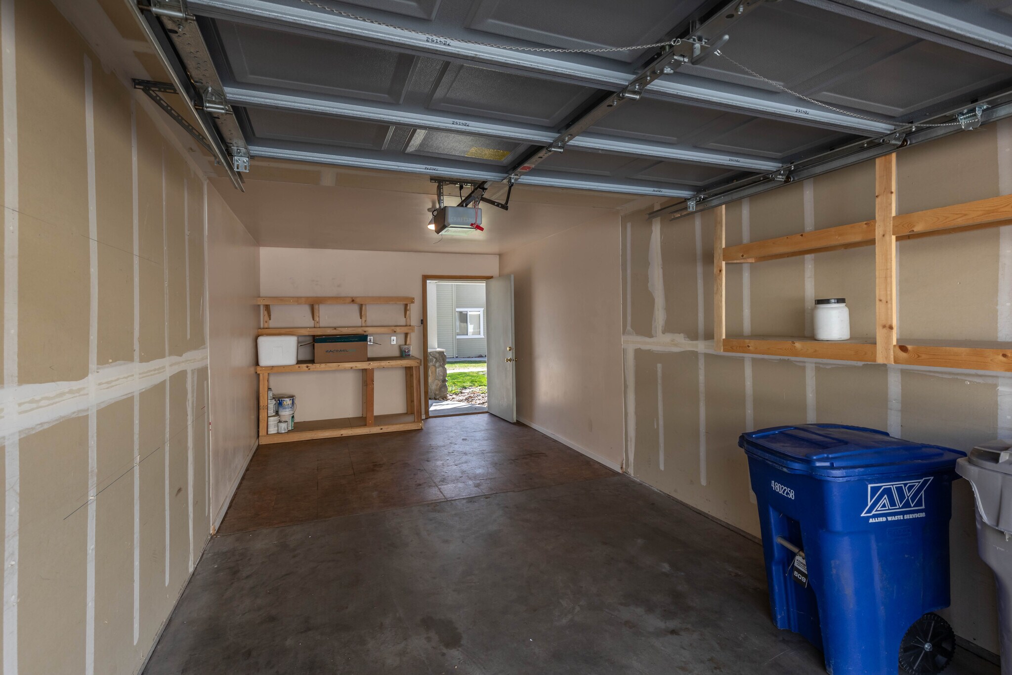 Building Photo - 509 State St