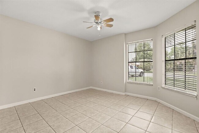 Building Photo - 3075 Woolridge Dr