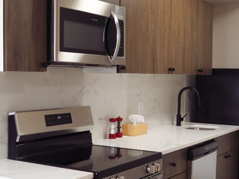 Building Photo - 4211 Chestnut St