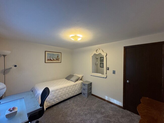 Building Photo - Fully Furnished 2-Bedroom Home for Rent – ...