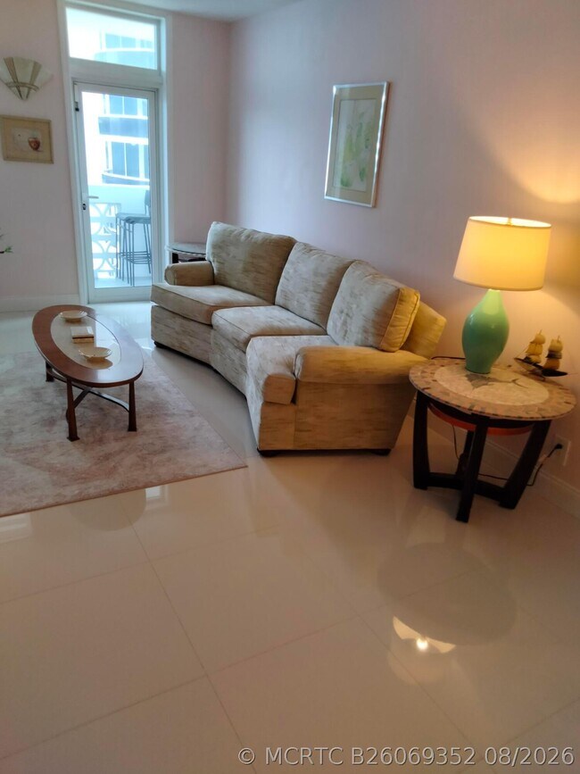 Building Photo - 4250 Galt Ocean Dr