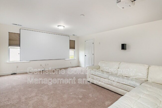Building Photo - 76 Molly Bright Ln