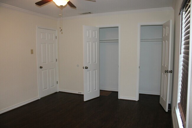 Building Photo - 1237 Centerville Rd