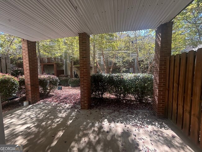 Building Photo - 405 Lexington Village