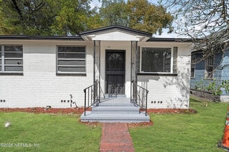 Building Photo - 503 W 16th St