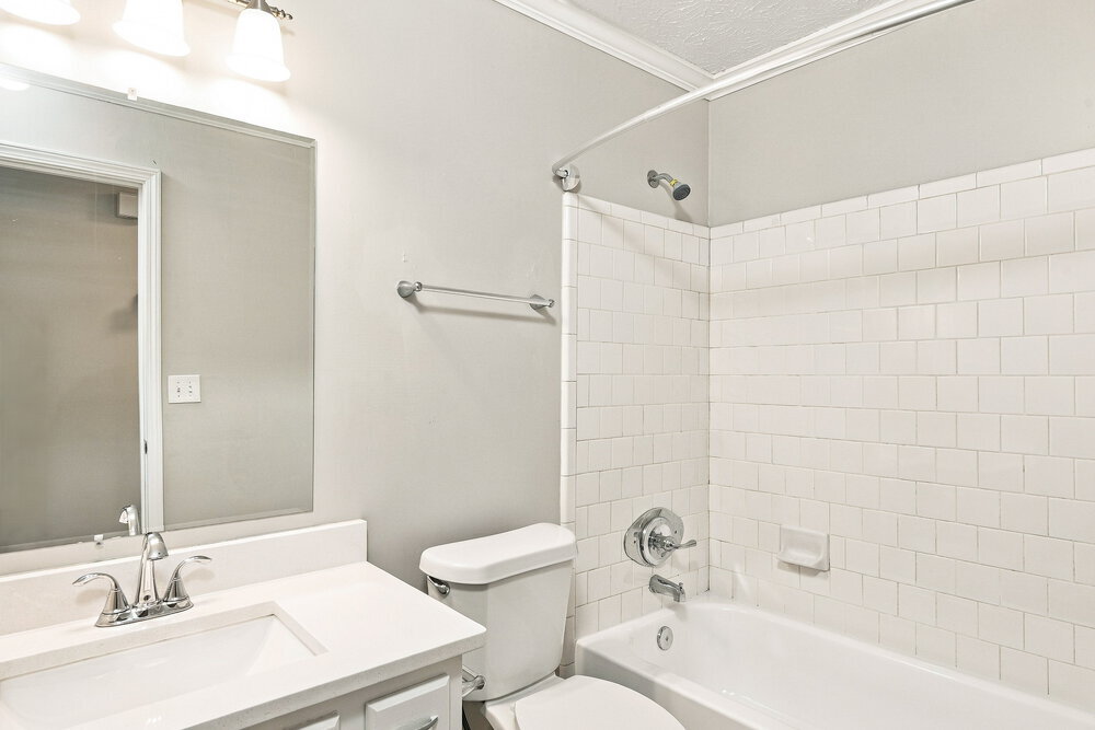Building Photo - 235 Grayland Creek Dr