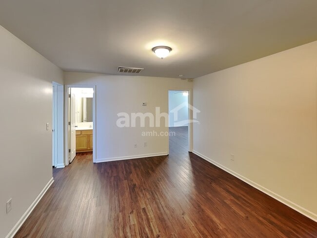 Building Photo - 4811 Spruce Peak Rd