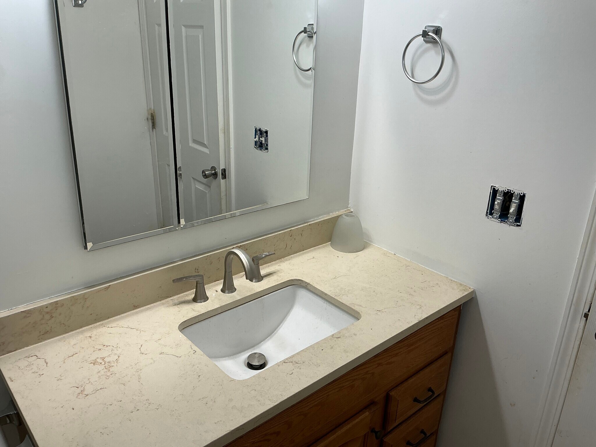 Building Photo - 4926 Pinevilla St