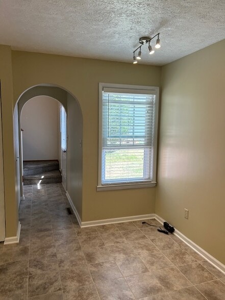 kitchen - 115 Villa Dr