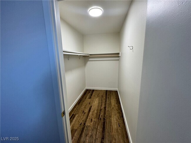 Building Photo - 2539 Winterwood Blvd