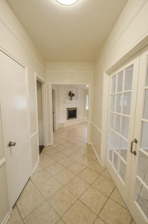 Building Photo - 25602 Oakhurst Dr