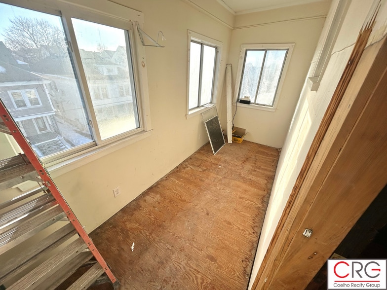 Building Photo - 79 3rd St