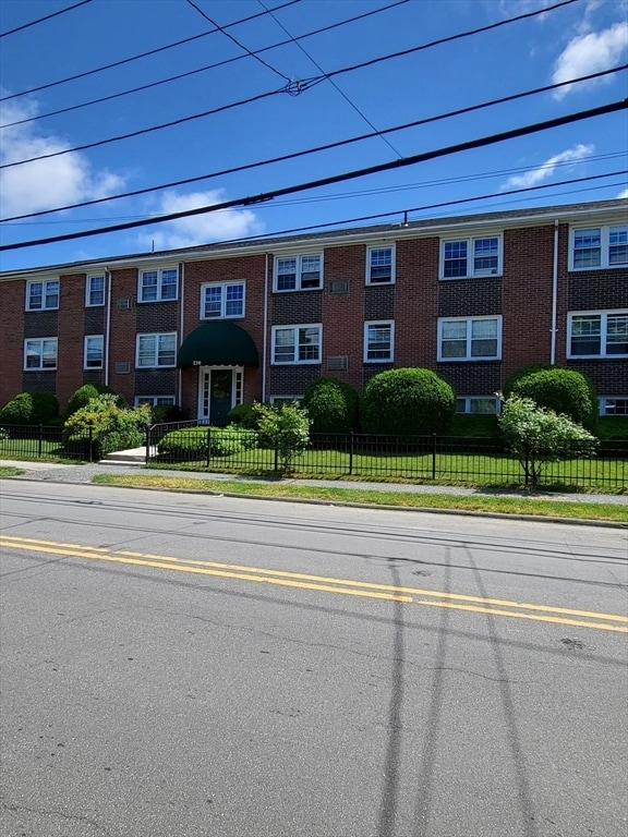 Building Photo - 210 Hillside Ave