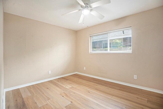 Building Photo - 5927 Maco St