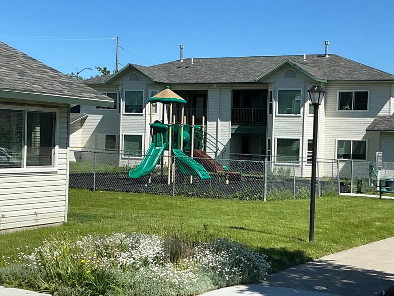 Building Photo - Castlebar Apartments