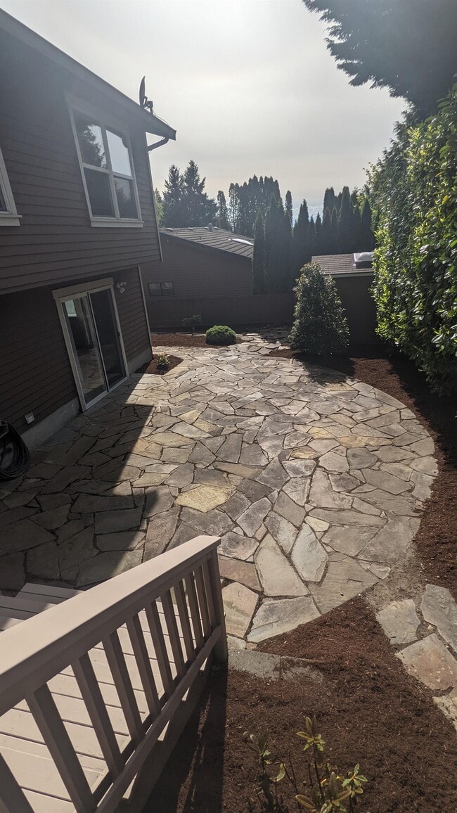 Building Photo - 11712 NE 67th Pl