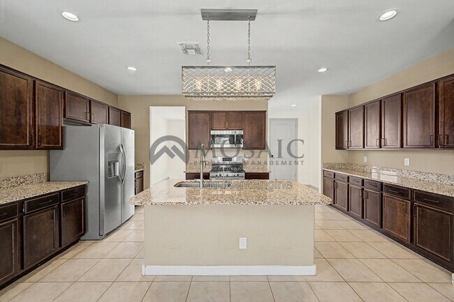 Building Photo - 598 W Belmont Red Trail
