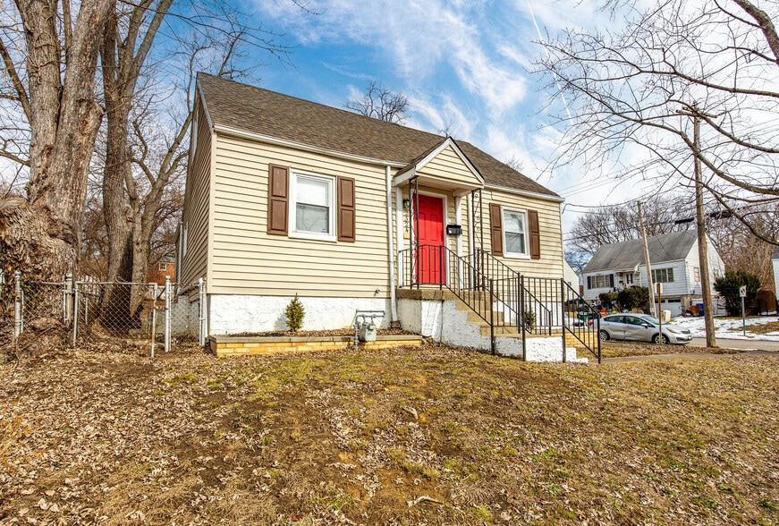 Building Photo - 2324 Langdon Farm Rd