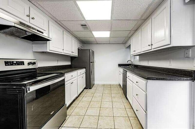 Building Photo - 3545 Chamblee Tucker Rd