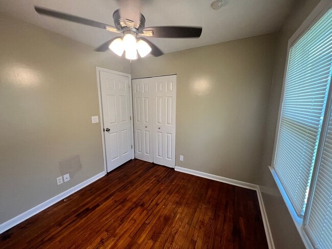 Building Photo - Your Home Awaits!