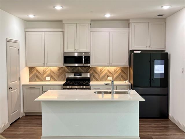 Building Photo - 11261 Lost Maples Trl