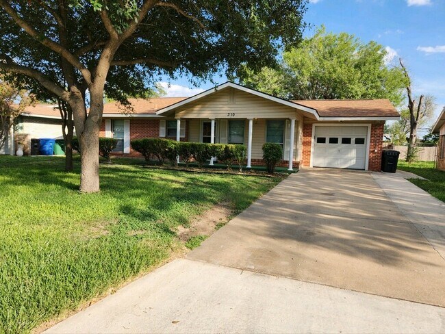 Building Photo - Welcome to Your New Rental in West San Antonio