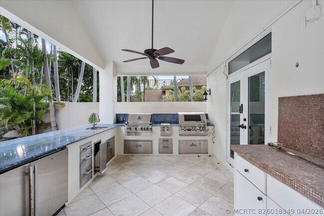 Building Photo - 414 Riviera Isle Dr
