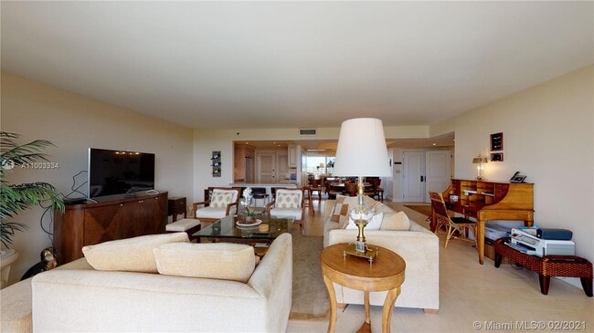Building Photo - 11113 Biscayne Blvd