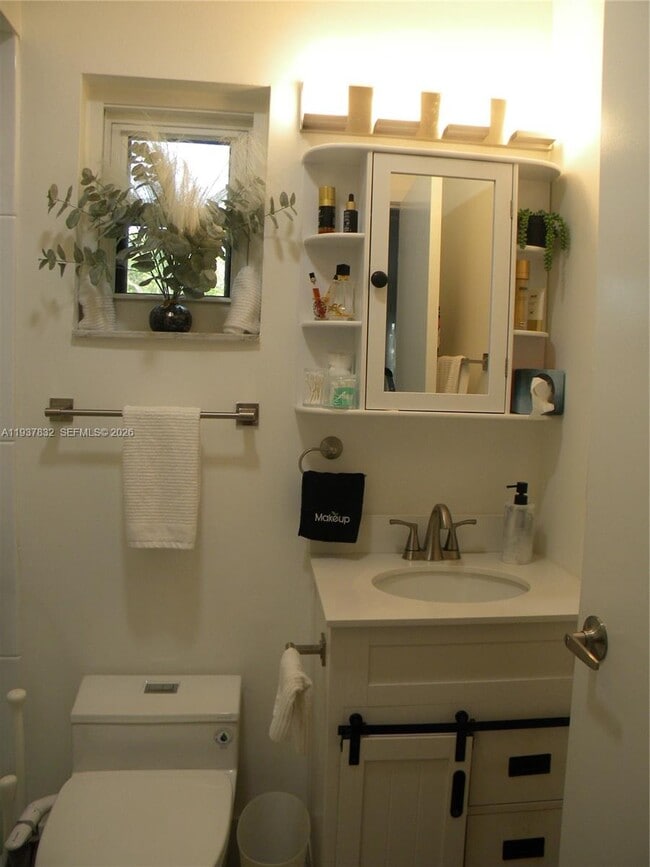 Building Photo - 78 Vía De Casas Norte