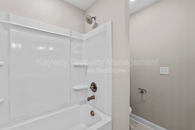Building Photo - 3125 Venetian Dr