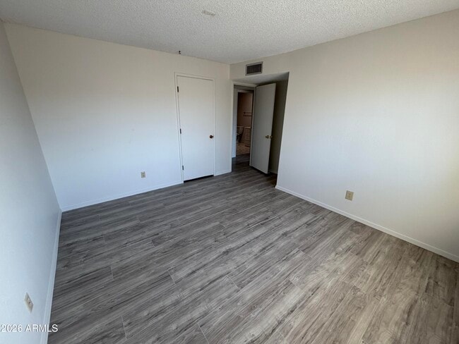 Building Photo - 1475 Via Viento