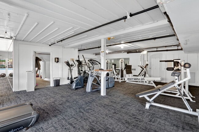 Building Photo - 80 Montre Square NW