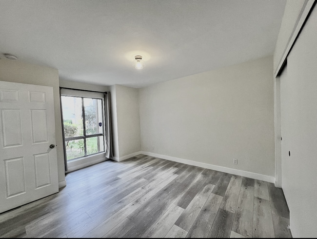 Building Photo - 806 Coriander Dr