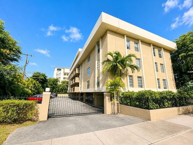 Building Photo - 110 Salamanca Ave