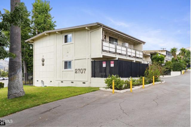 Building Photo - 2707 Montrose Ave