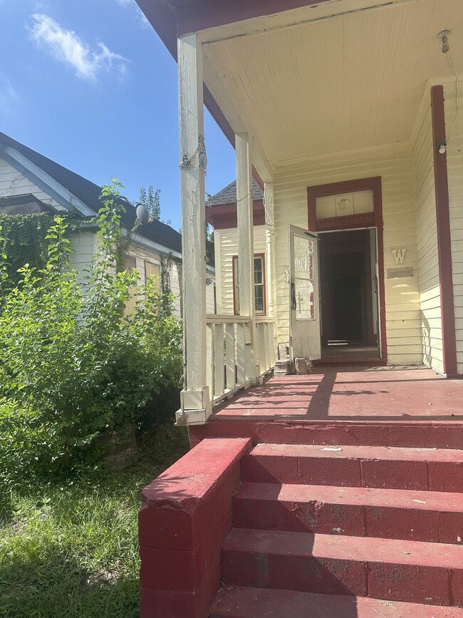 Primary Photo - 1361 St Stephens Rd
