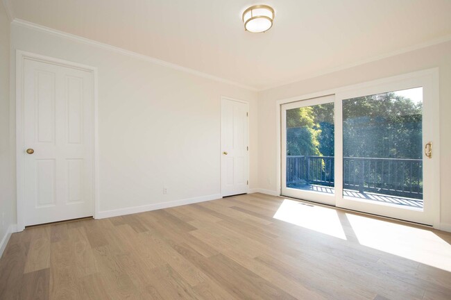 Building Photo - 4Bed/2Bath Home in  Kentfield with stellar...
