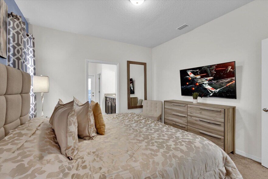 Building Photo - 5541 Misty Oak Cir