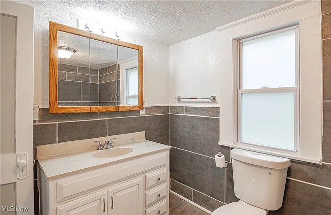 Building Photo - Now Leasing Spacious 4-Bedroom Home in University Park!