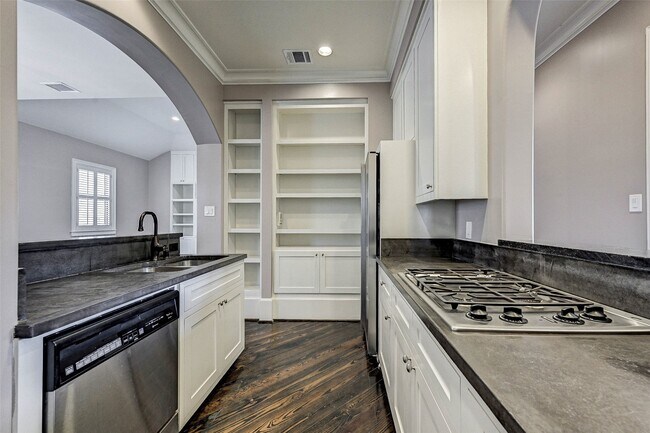 Building Photo - 3128 Alabama Ct