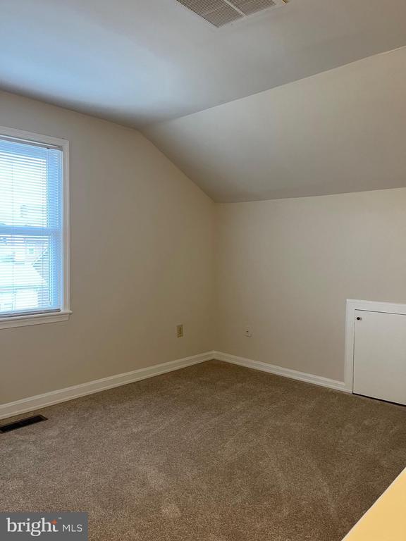 Building Photo - 1533 Oronoco St