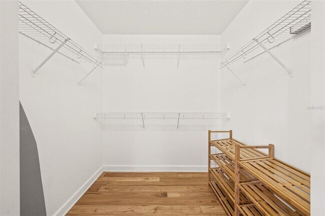 Building Photo - 113 S Melville Ave