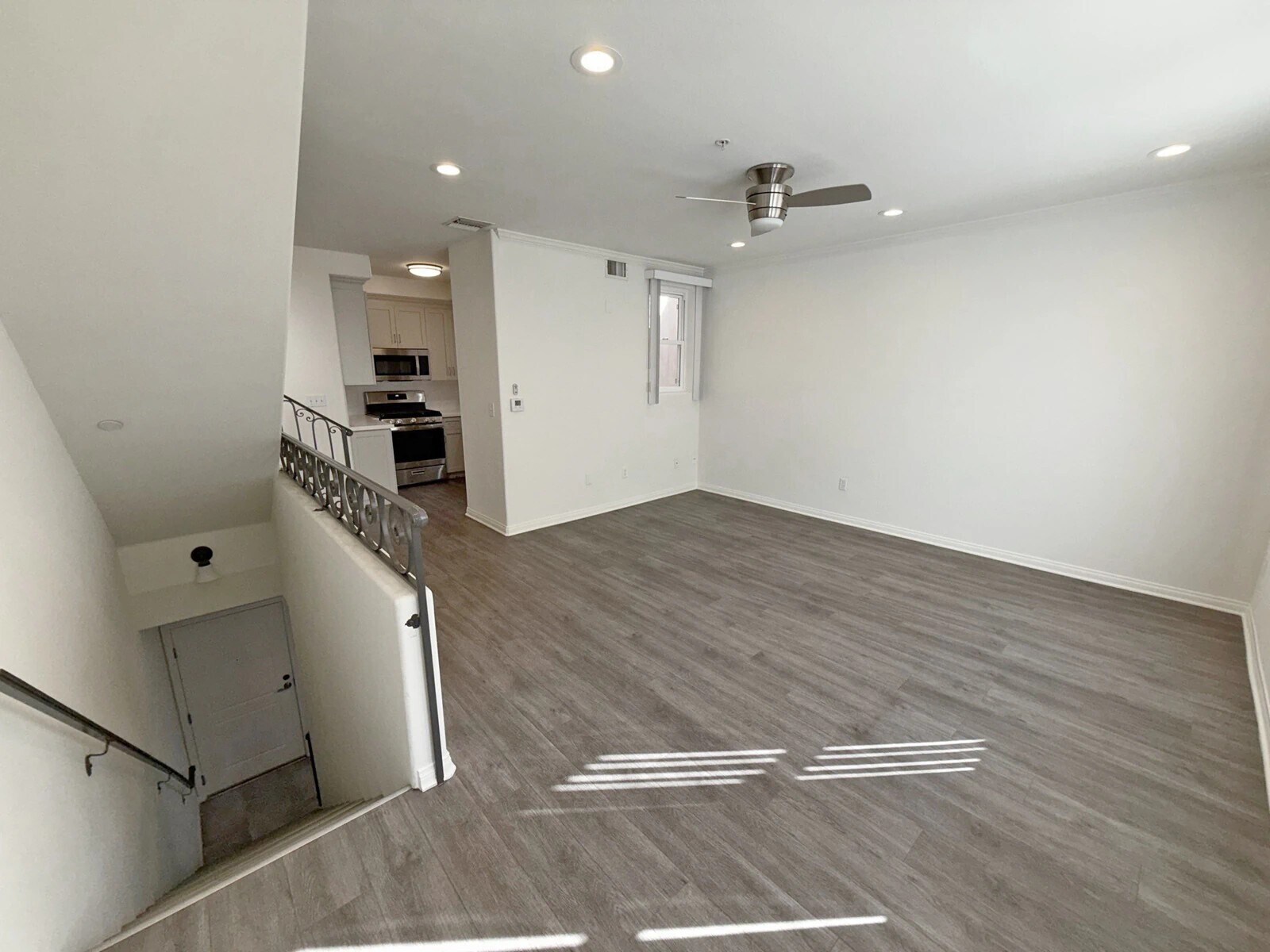 Building Photo - 4638 Sepulveda Blvd