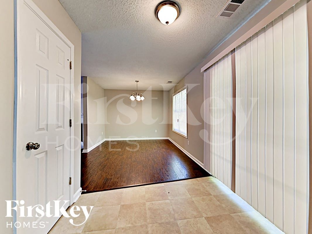 Building Photo - 6958 Mahonia Pl