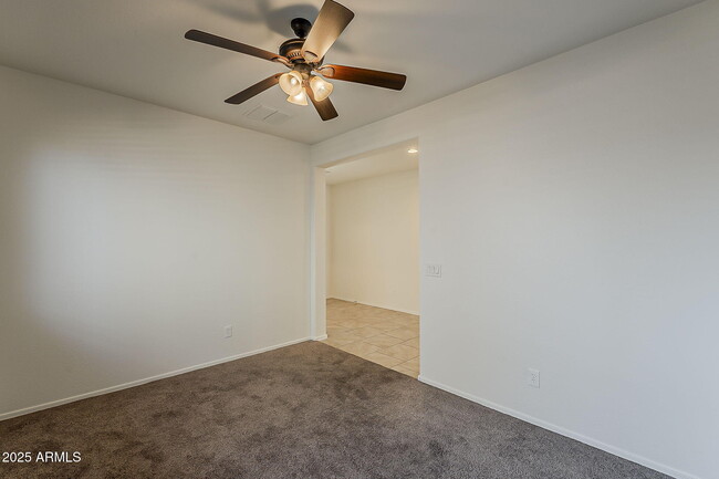 Building Photo - 2008 E Stacey Rd