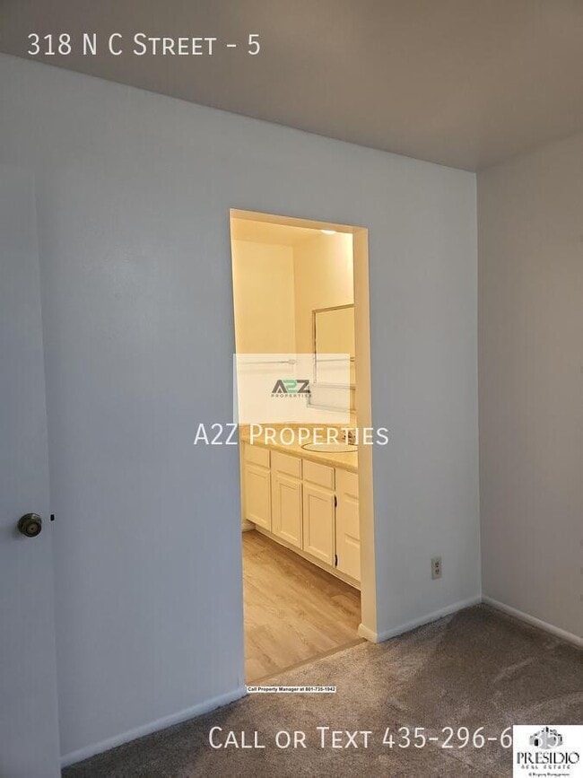 Building Photo - 318 N Center St